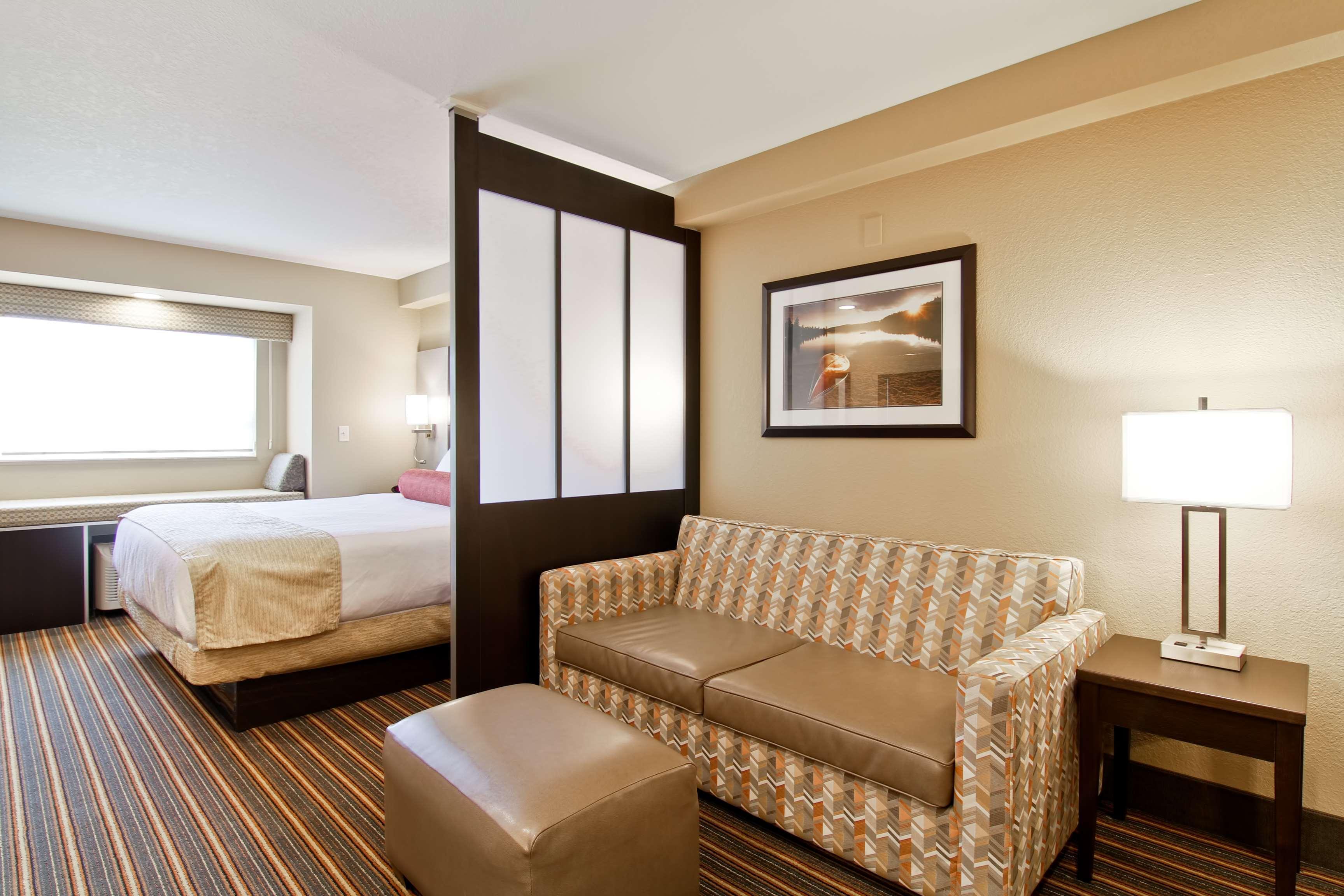 Best Western Plus Woodstock Inn & Suites Exterior foto