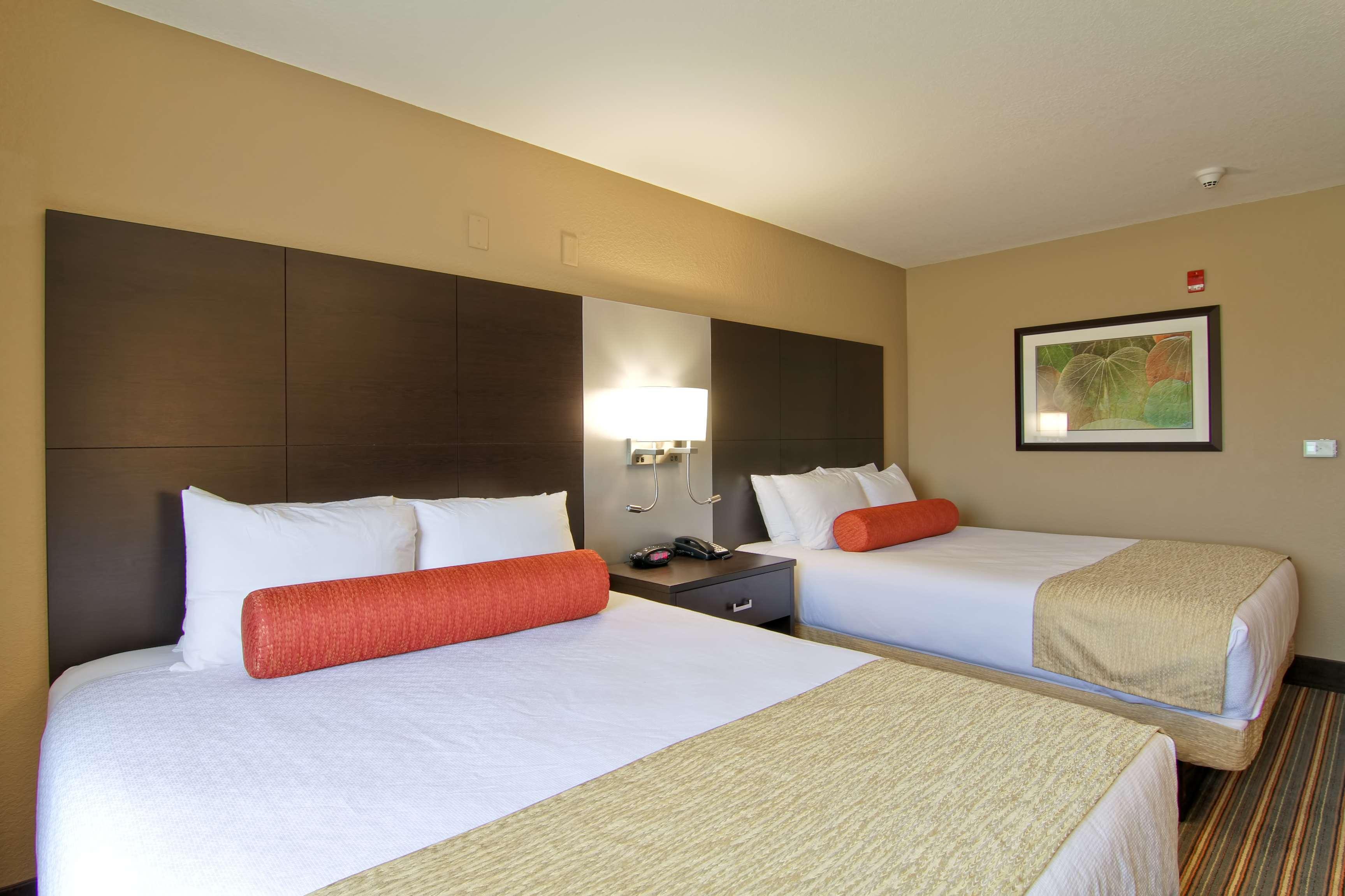 Best Western Plus Woodstock Inn & Suites Exterior foto