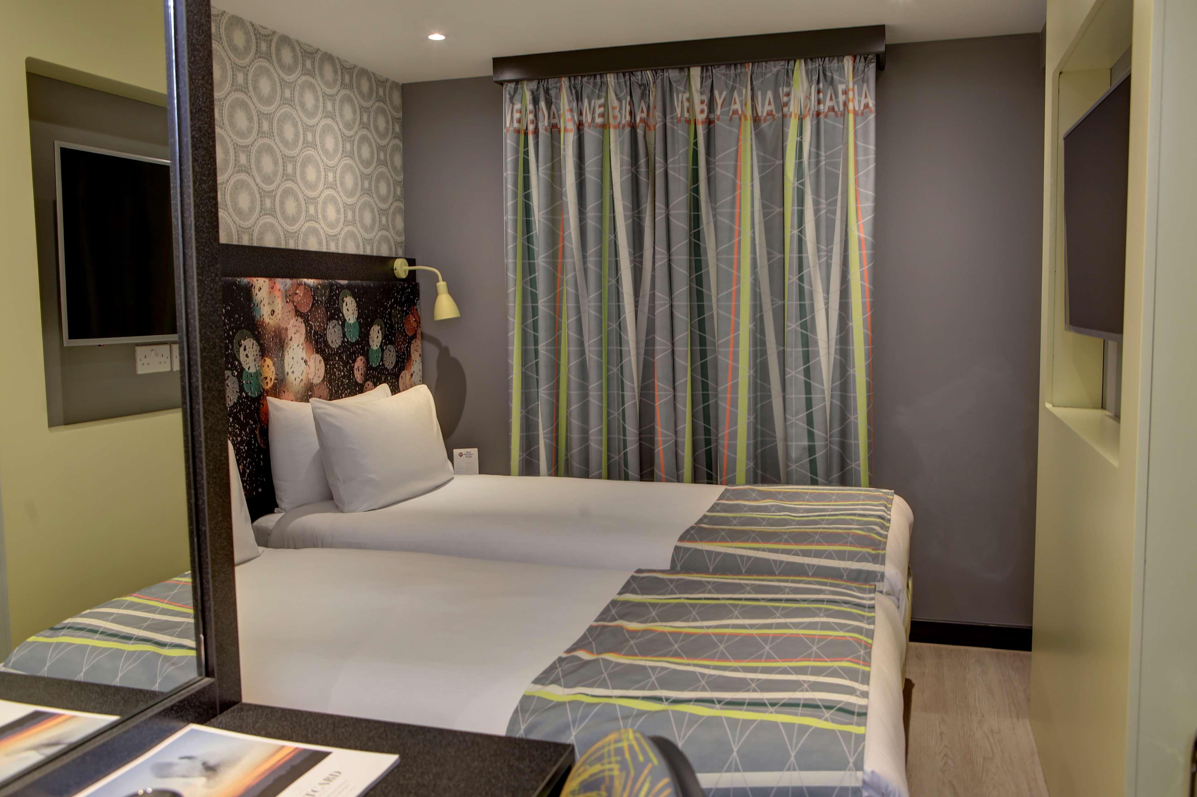 Best Western Plus Woodstock Inn & Suites Exterior foto