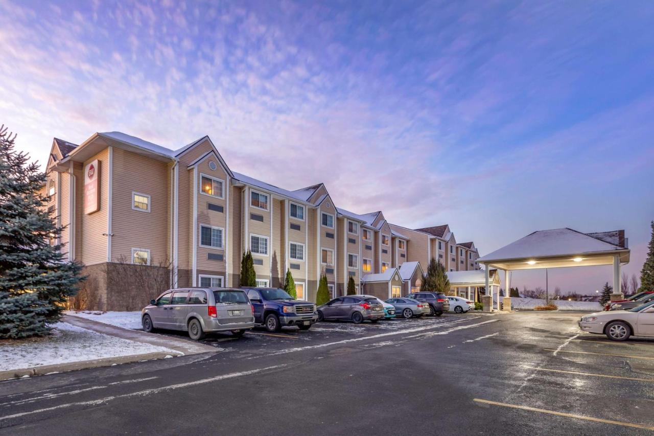 Best Western Plus Woodstock Inn & Suites Exterior foto