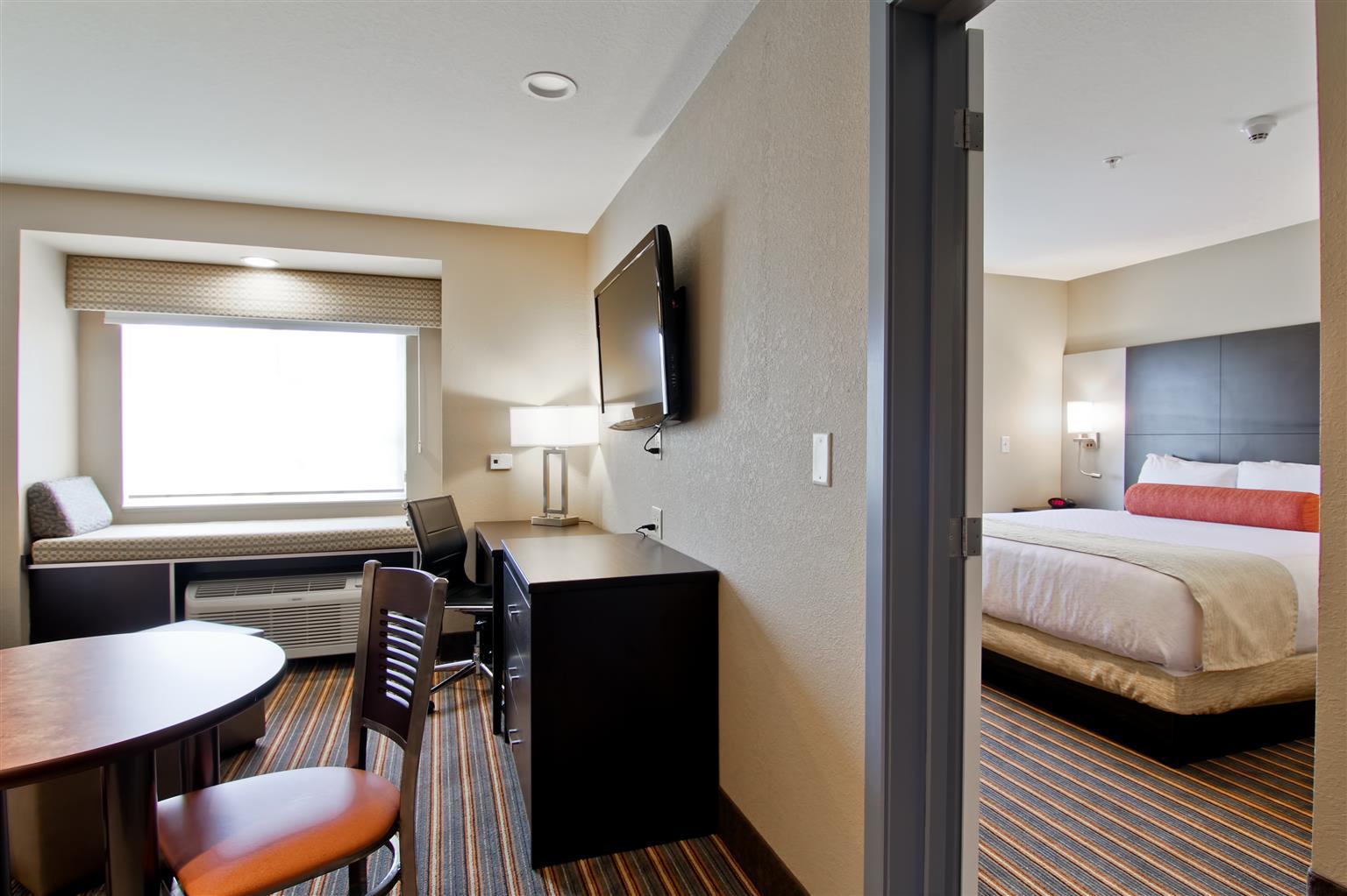 Best Western Plus Woodstock Inn & Suites Exterior foto