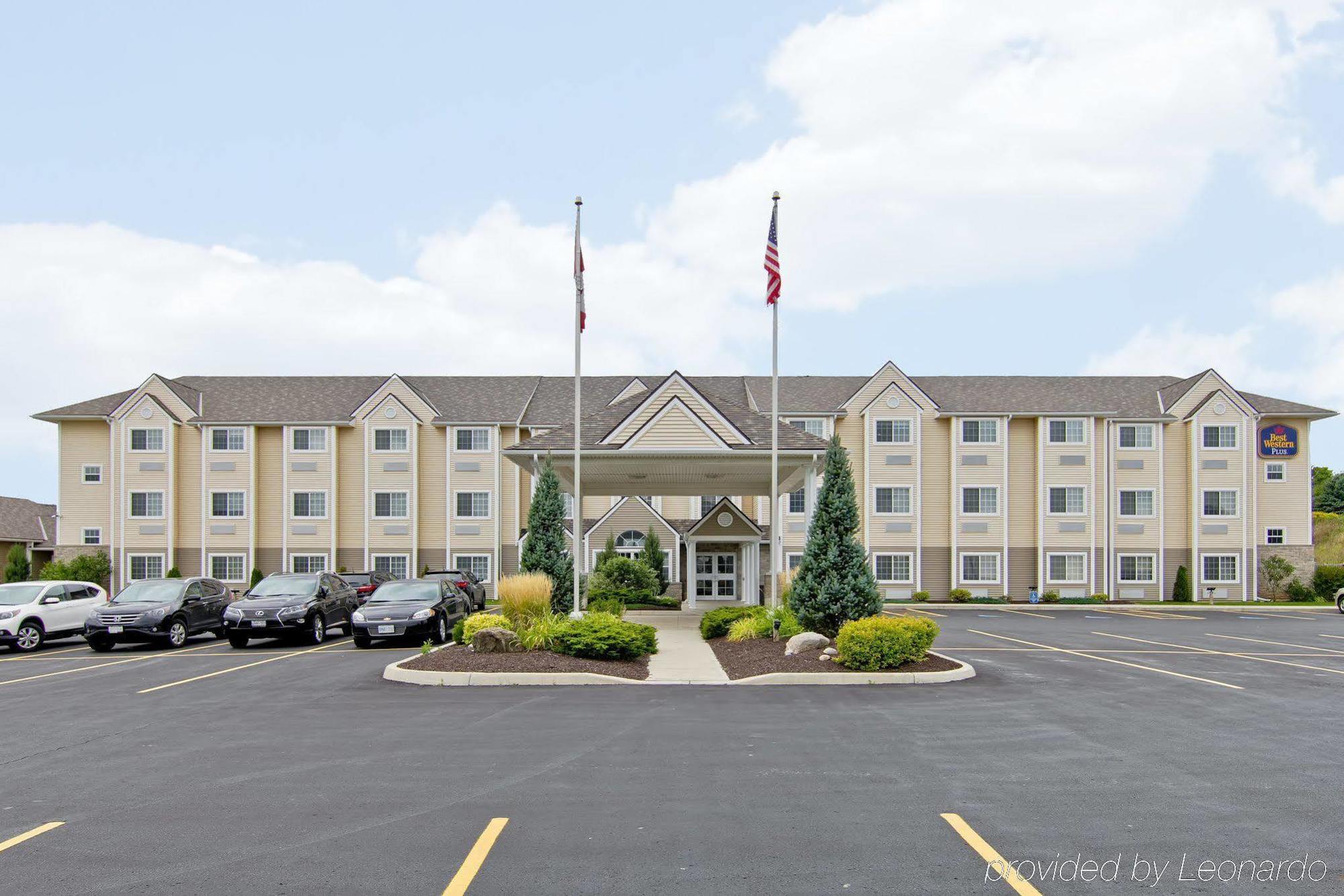 Best Western Plus Woodstock Inn & Suites Exterior foto